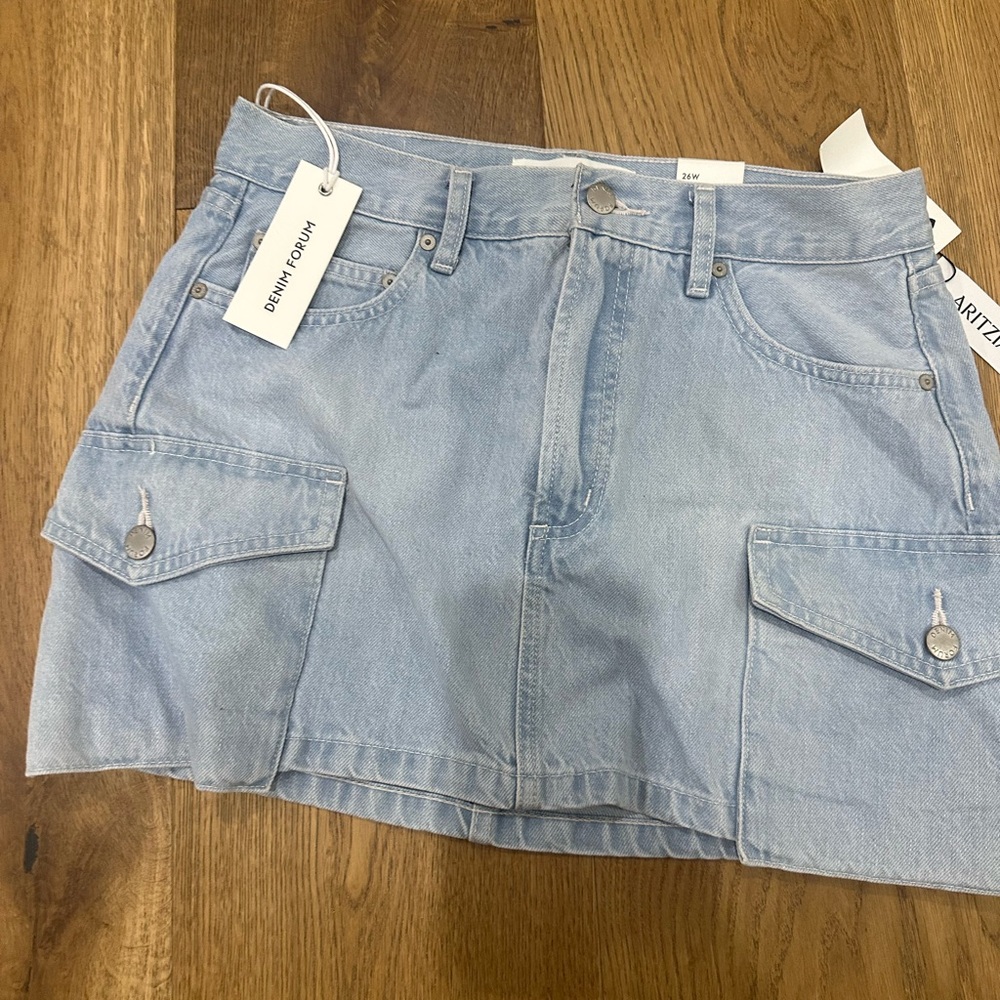 Aritiza Denim Forum Light Blue Denim Skirt size 26! NWT